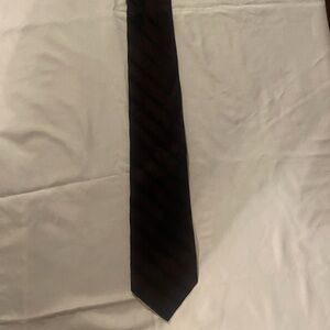 Men’s dress tie